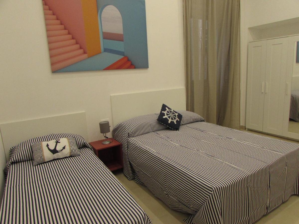 Enzo Home เนเปิลส์ ภายนอก รูปภาพ