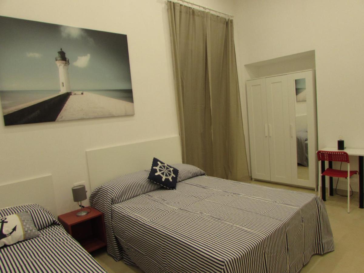 Enzo Home เนเปิลส์ ภายนอก รูปภาพ