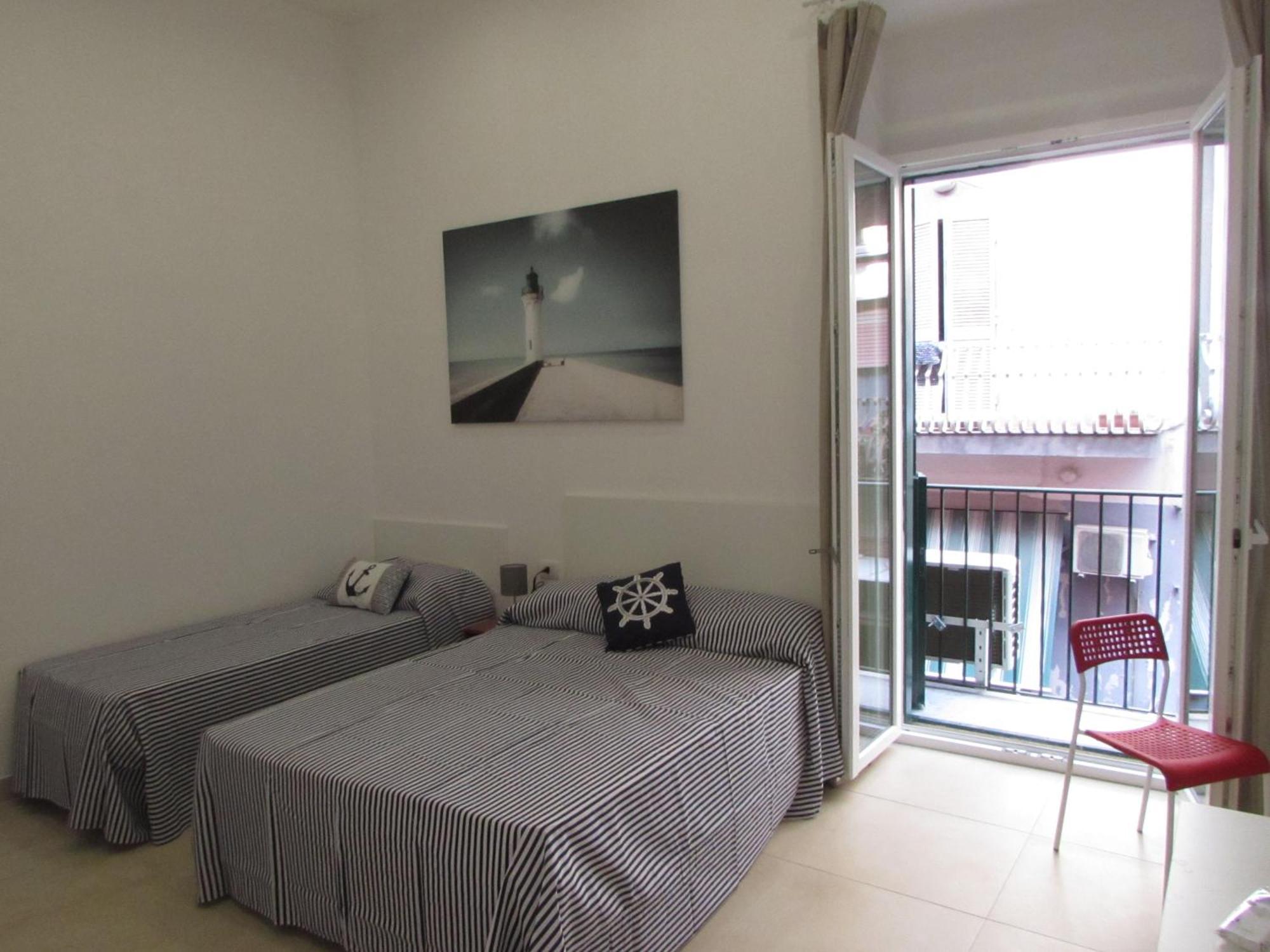Enzo Home เนเปิลส์ ภายนอก รูปภาพ